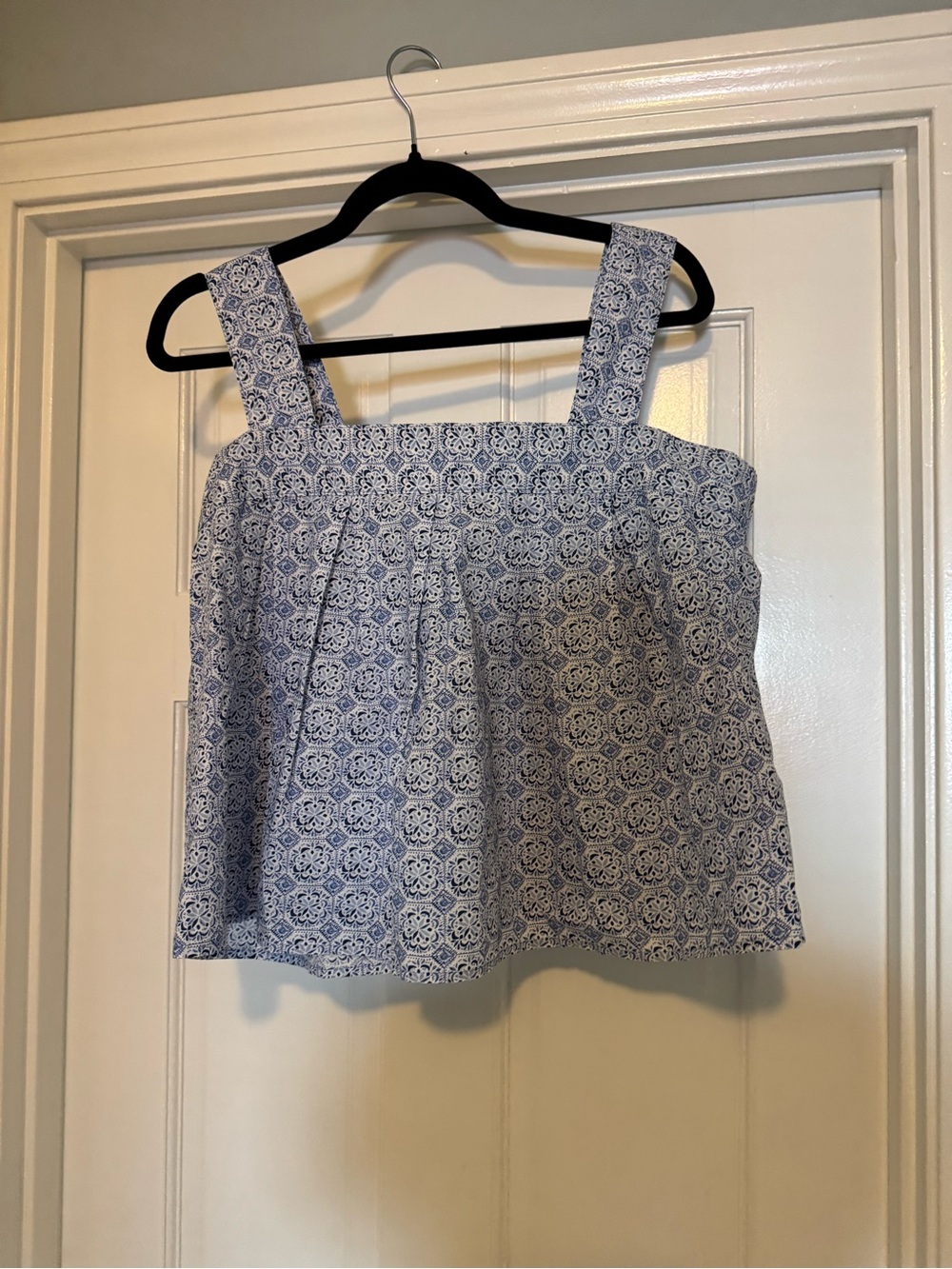 NWT! LOFT Mosaic Poplin Tie Back Pleated Tank Top - Picture 4 of 9